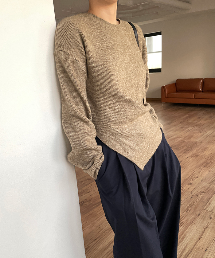 Side Cutting Knit (Brown)